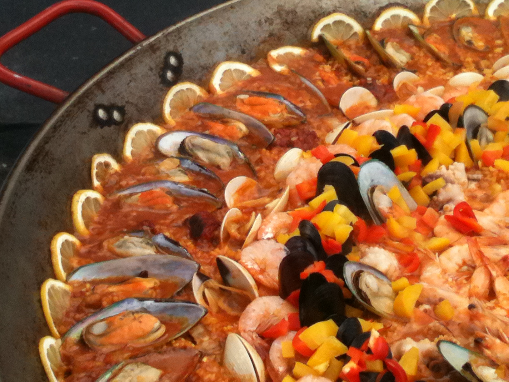 Traditional Seafood Paella | Paella Guy